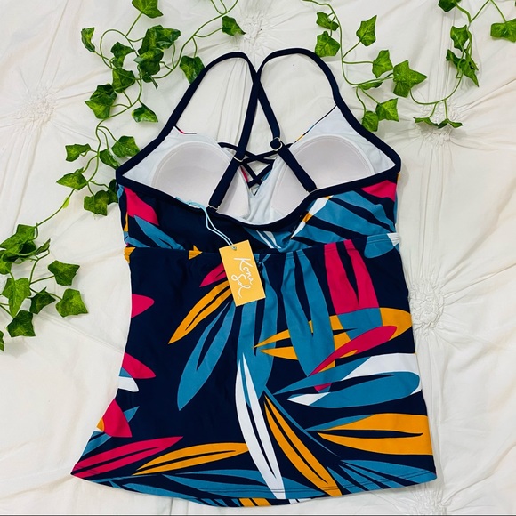 Pattern Swim Top - Picture 6 of 7